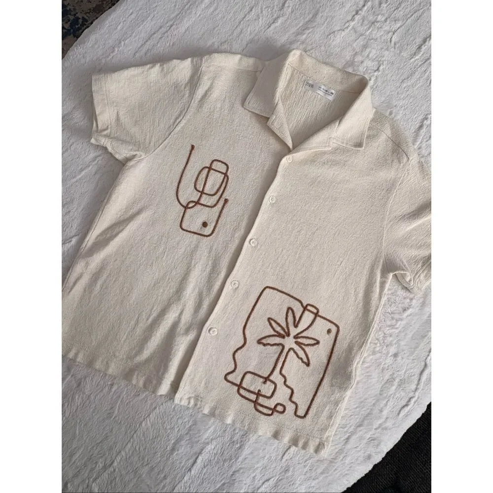 Zara Kids Textured Button Up Shirt Size 11–12 Cream Graphic Print